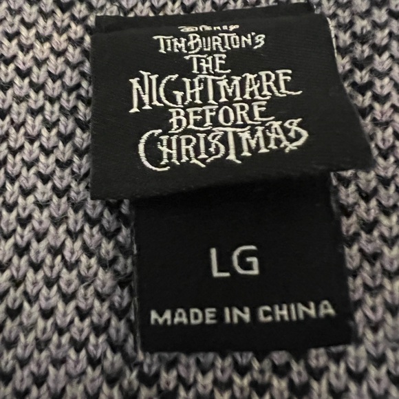 Nightmare before Christmas fleece hooded sweater warm purchased at hot topic - Picture 8 of 8